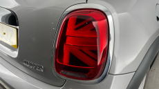 MINI Hatchback 1.5 Cooper Classic 3dr Auto [Comfort Pack] Petrol Hatchback